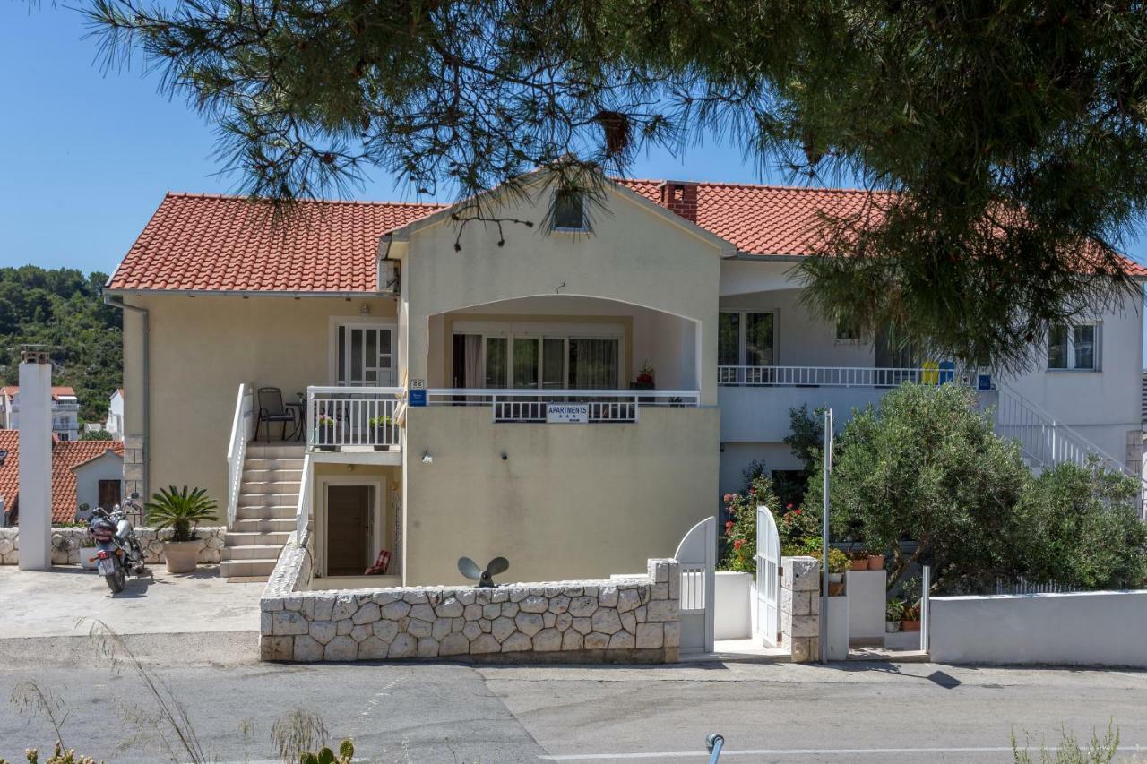 Apartment Bozo Hvar Town Exterior photo